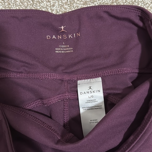 High Rise Bike Shorts - Picture 3 of 4